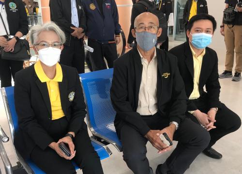 ร่วมพิธีเปิดเส้นทางเดินเรือระหว่างจังหวัดชลบุรี - จังหวัดสงขลา บนเรือ M.V. The Blue Dolphin ณ ท่าเรือจุกเสม็ด อำเภอสัตหีบ จังหวัดชลบุรี 