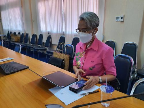 เข้าร่วมประชุมศูนย์ปฏิบัติการ ศูนย์บริหารสถานการณ์โควิด – 19 (ศปก.ศบค.)ผ่านระบบ Zoom 17 ธันวาคม 2564